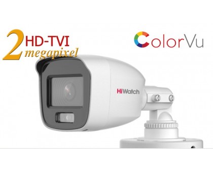 HD видеокамера HiWatch DS-T200L 